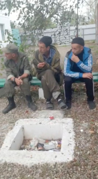 High-quality cannon fodder: drunks are sent to fight in Russia, sad music is played at parting