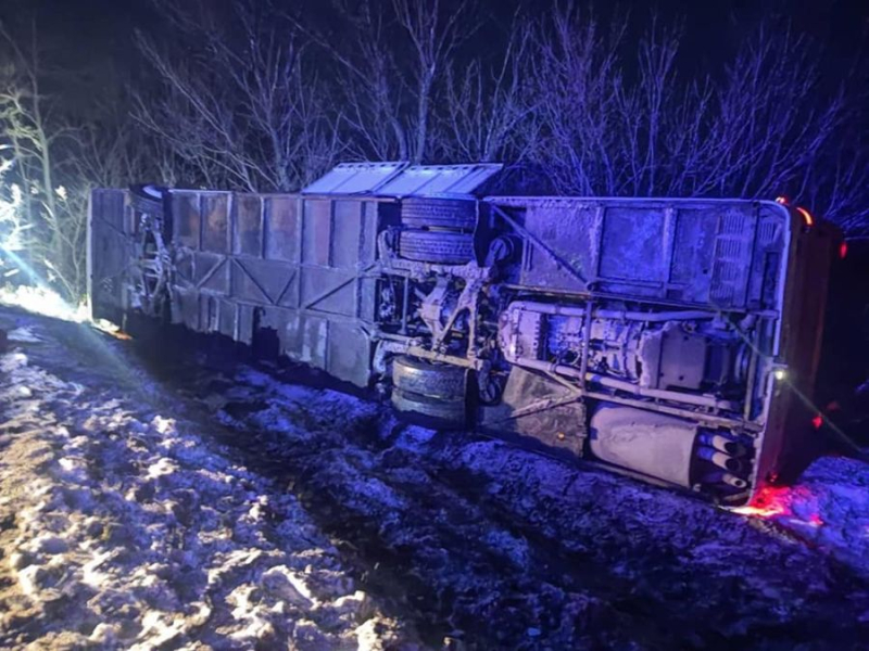 A bus traveling to Odessa overturned due to bad weather in Moldova: there were 20 passengers on board