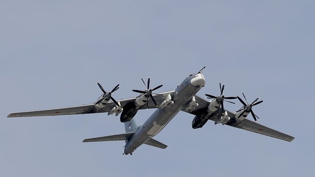 Can carry up to six missiles: what is known about the Russian Tu-95 bomber