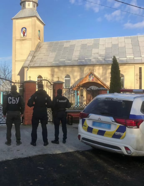 They justified the Russian aggression. Representatives of the SBU check two churches of the UOC-MP in Transcarpathia