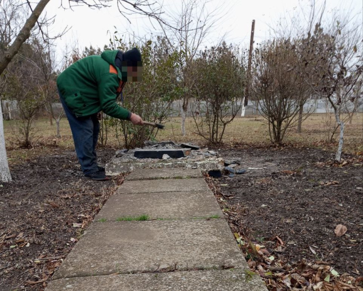 In the Kherson region, the occupiers destroyed 14 monuments to the victims of the Holodomor