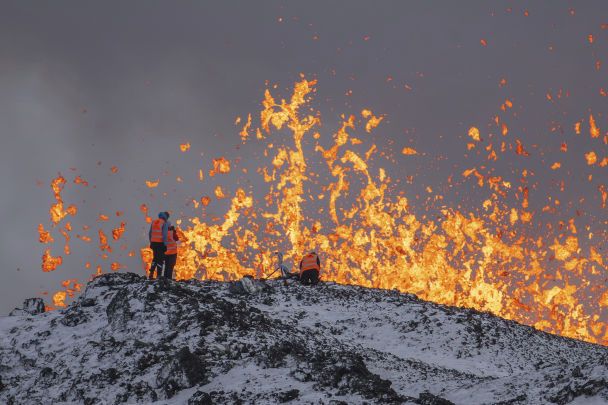 Извержение вулкана в Исландии: впечатляющие кадры