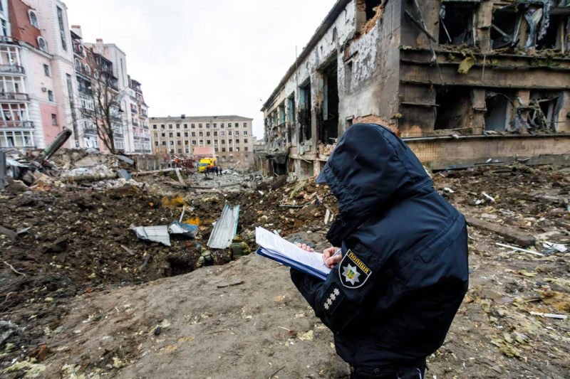 5 погибших, 130 пострадавших, в Киеве до сих пор пожары: последствия массированной атаки на Украину