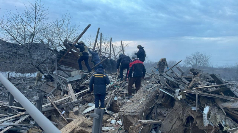 Обстрел Покровска и взрывы в Днепре: главные новости 6 января