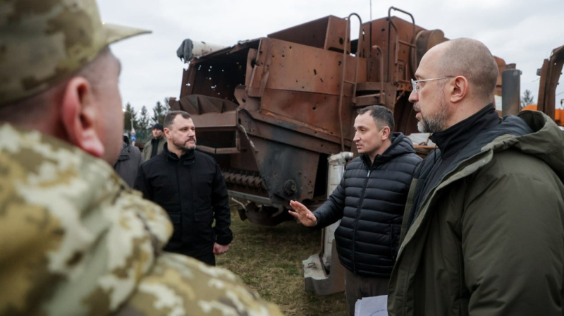 Украина не продает зерно на польский рынок — Шмыгаль на границе