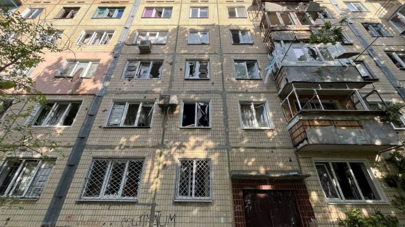РФ ударила по Никополю: поврежден газопровод, есть погибшие и раненые