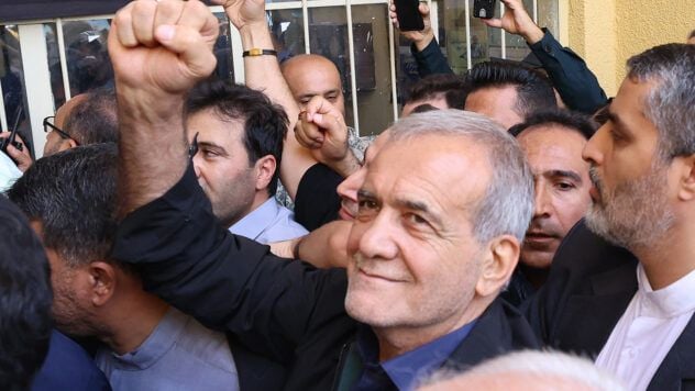 Iran&#39;s President Declares End of War with Israel