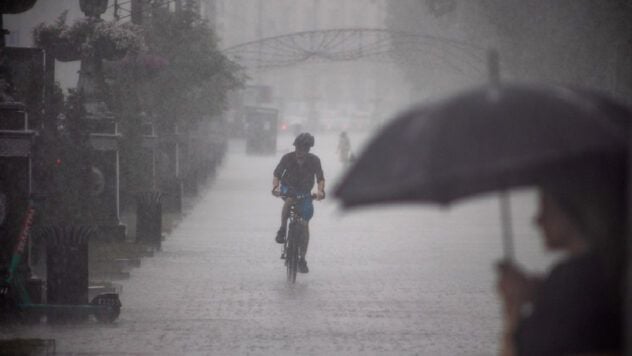 Kyiv hit by heavy rain with hail: consequences of bad weather on June 28