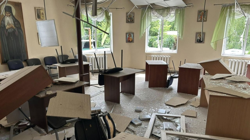Russian Empire of Evil: Epiphanius reported that Russian shelling damaged the OCU seminary Photo 1