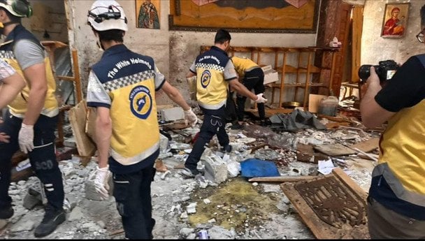 Теракт в церкви в Дамаске: смертник взорвал себя во время службы, десятки погибших