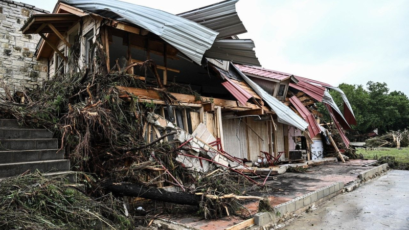Clinging to trees and running to attics: eyewitnesses about the flood in Texas that took the lives of 70 people Photo 1