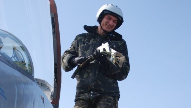 Kyiv bids farewell to F-16 pilot Maksym Ustimenko