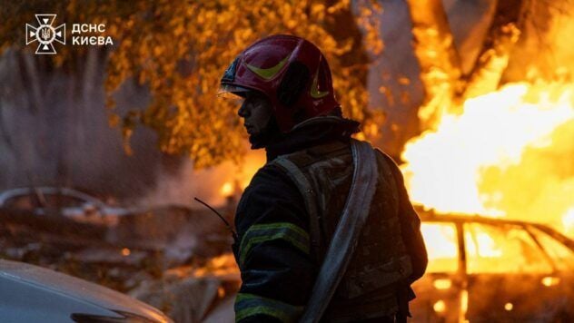 Night attack on Kyiv: residential buildings are burning, there are dead and at least 13 injured